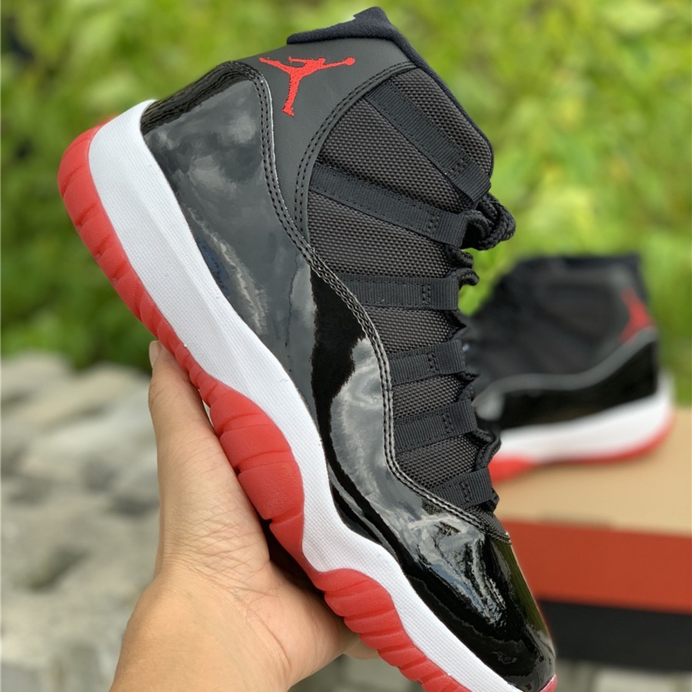 Jordan 11 Retro “Bred”